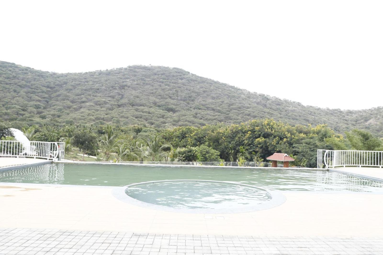 Nirvana Holistic Living Varagampadi Luaran gambar