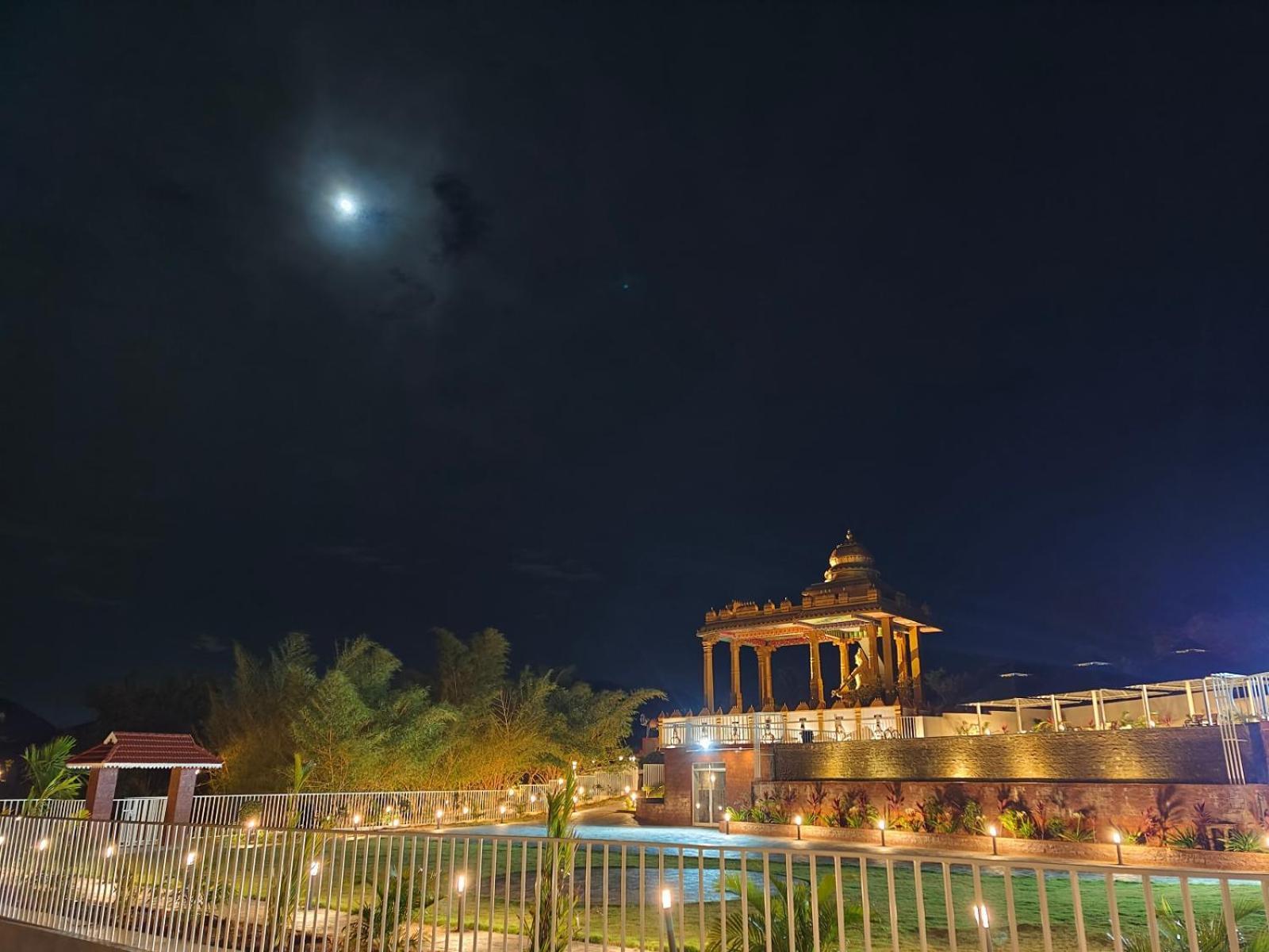 Nirvana Holistic Living Varagampadi Luaran gambar